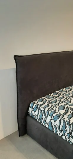 Sale Letto piazza e mezzo moderno Ventura a prezzo scontato Letti