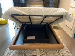 Clearance Letto Topazio Levante di Bontempi Design, sconto 25%. Architetto-approvato! Letti