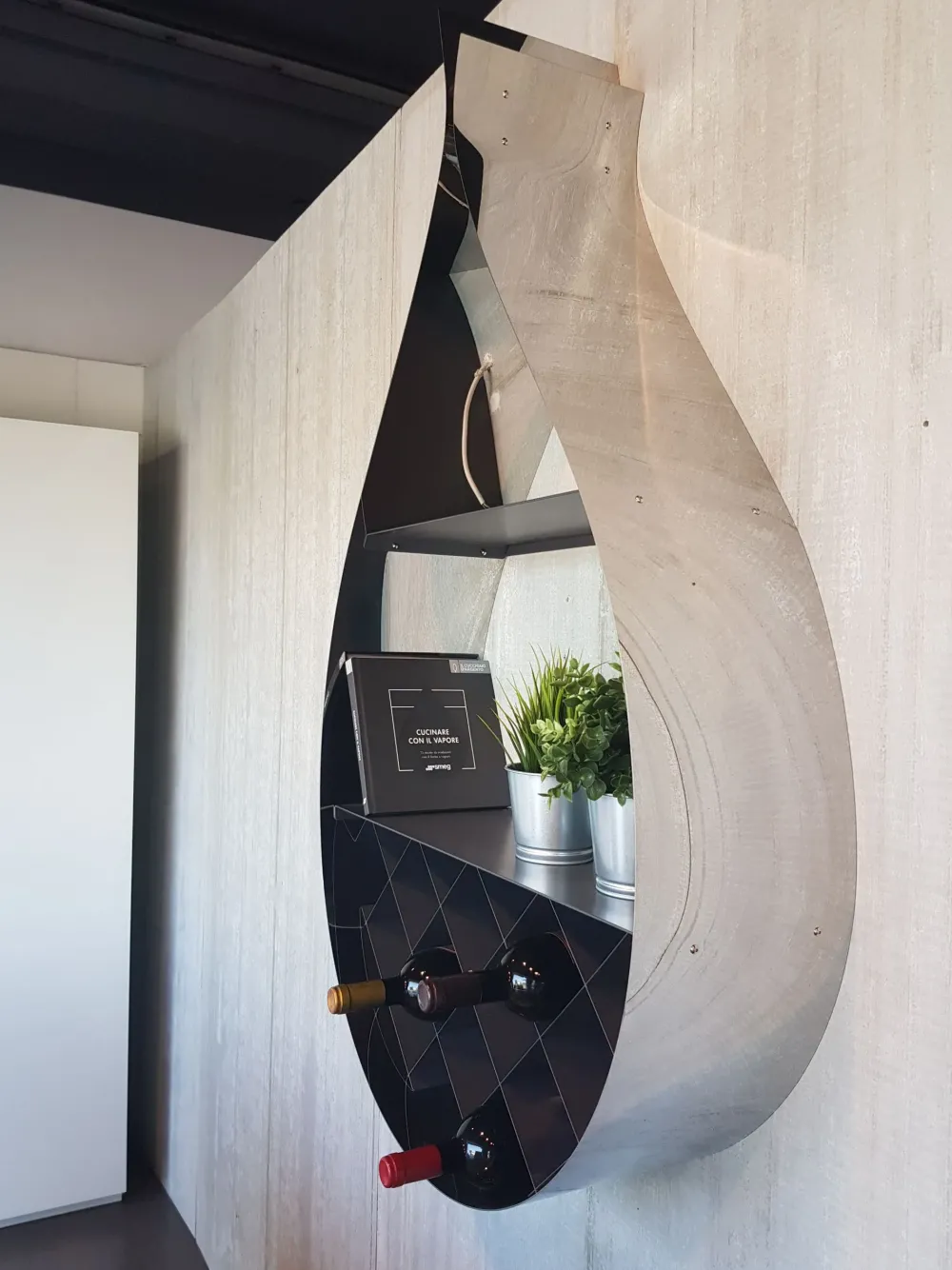 Libreria in metallo a prezzo Outlet: scopri Drop^Cattelan Italia Discount