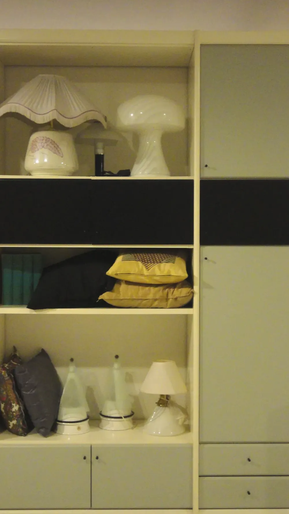 New Libreria in laccato con schienali scontata del -80% Librerie