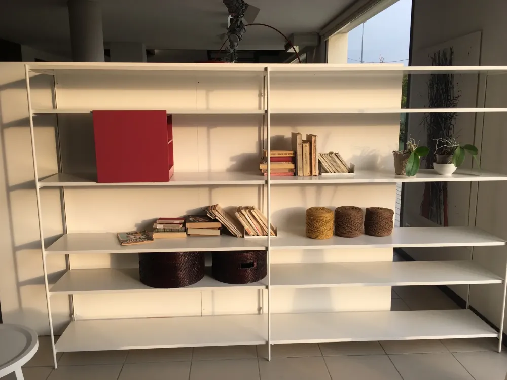 Libreria in metallo stile design Librerie