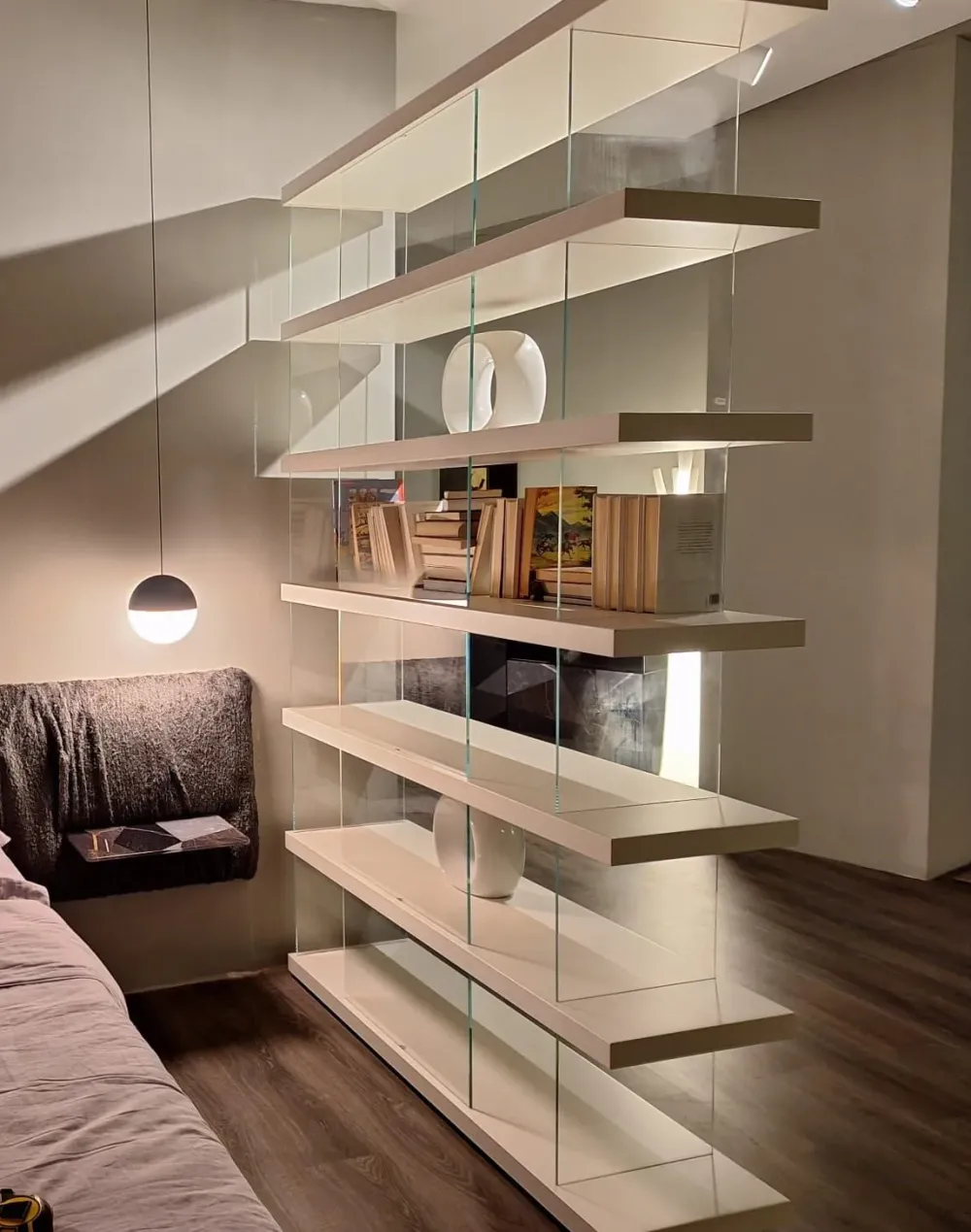 Lago Libreria in laccato opaco a prezzo scontato: scopri Air libreria- Librerie