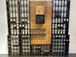 Online Libreria modello Libreria del vino di a prezzo riservato Librerie