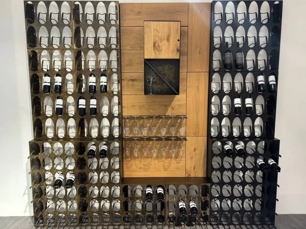 Online Libreria modello Libreria del vino di a prezzo riservato Librerie