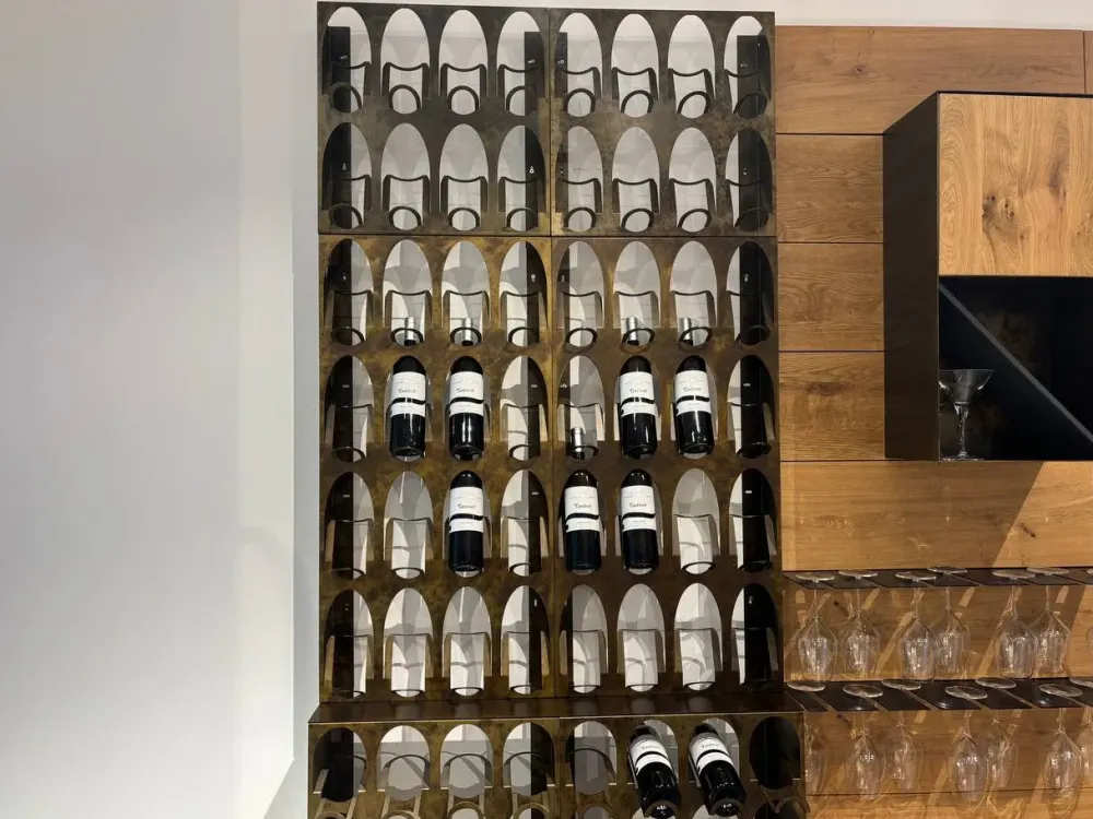 Online Libreria modello Libreria del vino di a prezzo riservato Librerie