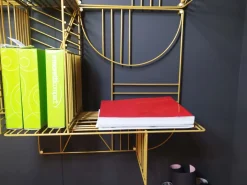 Libreria in metallo scontata -25%: scopri Musa^Mogg Best