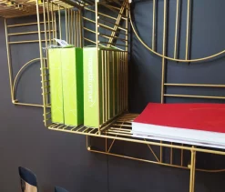 Libreria in metallo scontata -25%: scopri Musa^Mogg Best