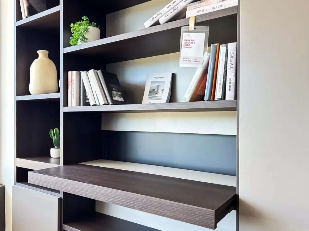Libreria in laccato opaco scontata -35%: scopri Libreria lineare a muro^Tomasella Hot