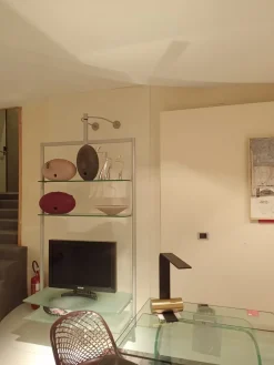 Outlet Libreria Ubiqua in stile design a prezzi convenienti Librerie