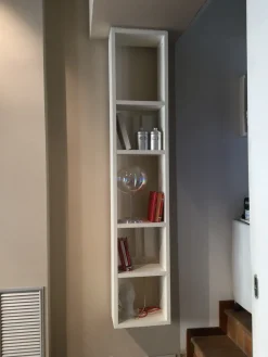 Lago Libreria Weightless in stile design con forte sconto- Librerie