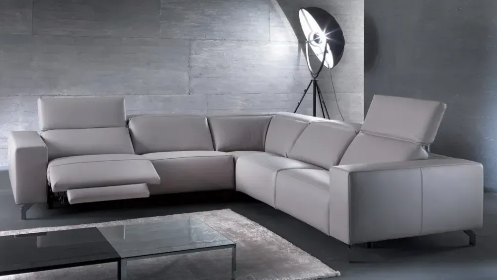 Online Lineare a 4 posti Soho di : prezzo su richiesta Divani