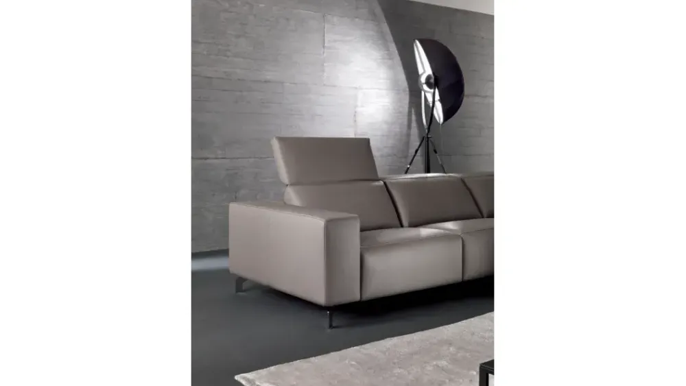 Online Lineare a 4 posti Soho di : prezzo su richiesta Divani