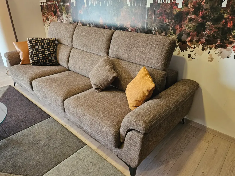 Rosini Lineare Divano modello nevers top in Offerta Outlet- Divani