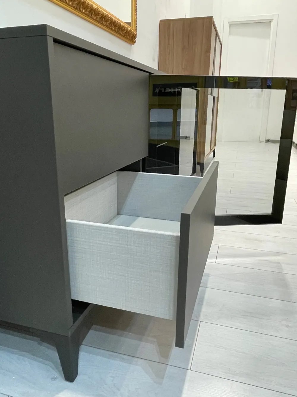 Madia 03 di in stile design in offerta^Spar Online