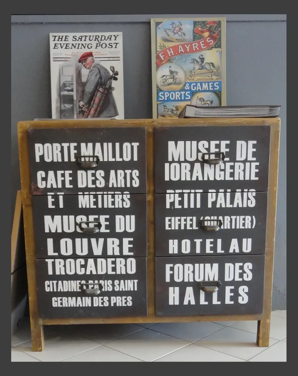 Madia a cassetti dipinta con scritte scontata del -60%^Collezione esclusiva Best