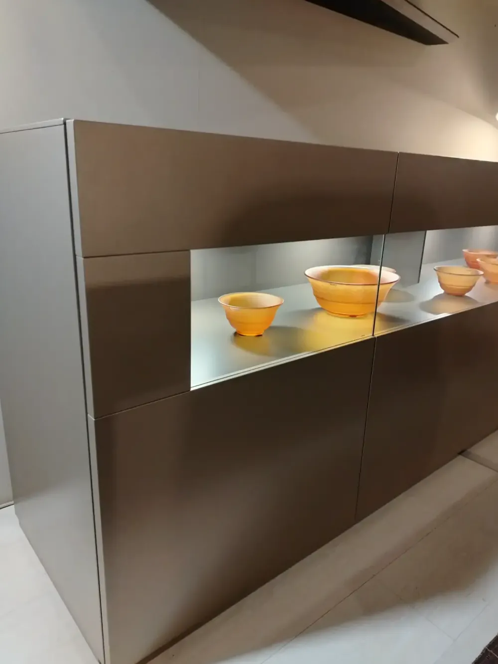 Alf Da Fre Madia di in laccato opaco Metropolis in Offerta Outlet- Madie