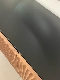 Outlet Madia di in legno Musa a prezzo scontato Madie