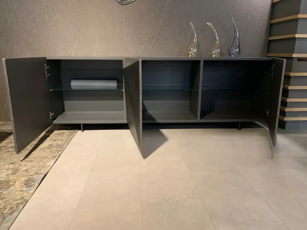 Outlet Madia di in laccato opaco Kayak a prezzo scontato Madie