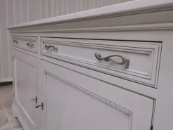 Devina Nais Madia di in legno Contessa a prezzo riservato- Madie