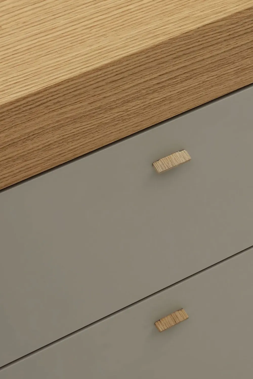 Forme’s Madia di in legno F2/form line 402 con pensili a prezzo riservato- Madie