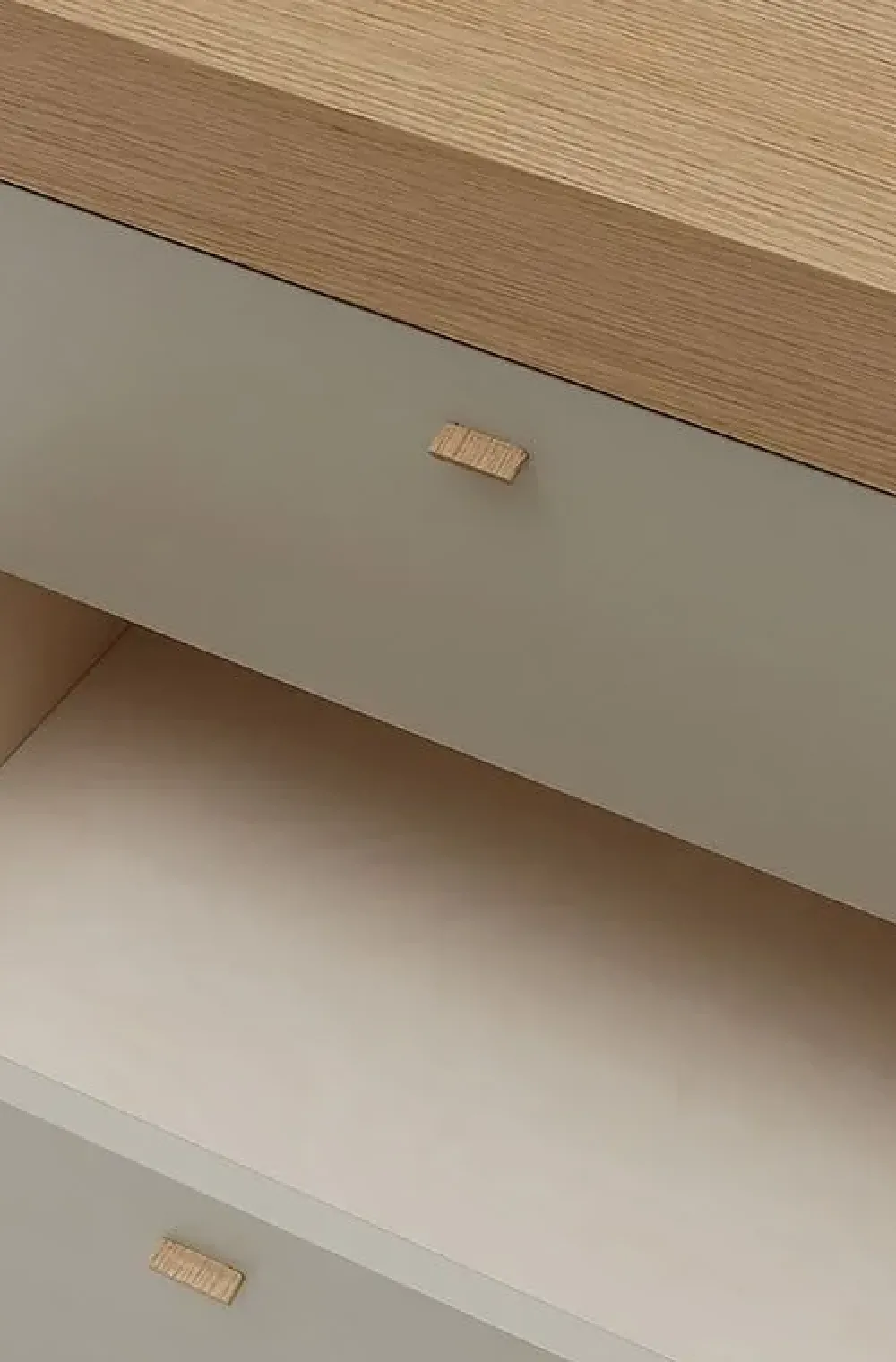 Forme’s Madia di in legno F2/form line 402 con pensili a prezzo riservato- Madie