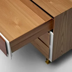 Madia di in legno D.655.2 a prezzo riservato^Molteni & C New