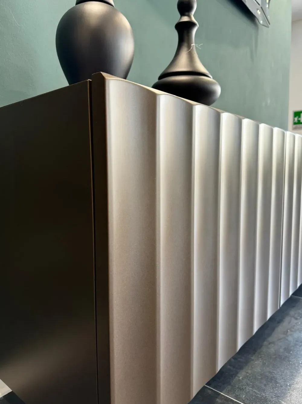 Clearance Madia Dorian in stile design di in Offerta Outlet Madie