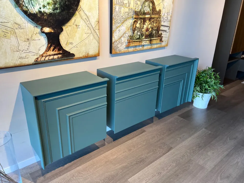 Madia Gessolina pensile di con forte sconto^Minotti Italia