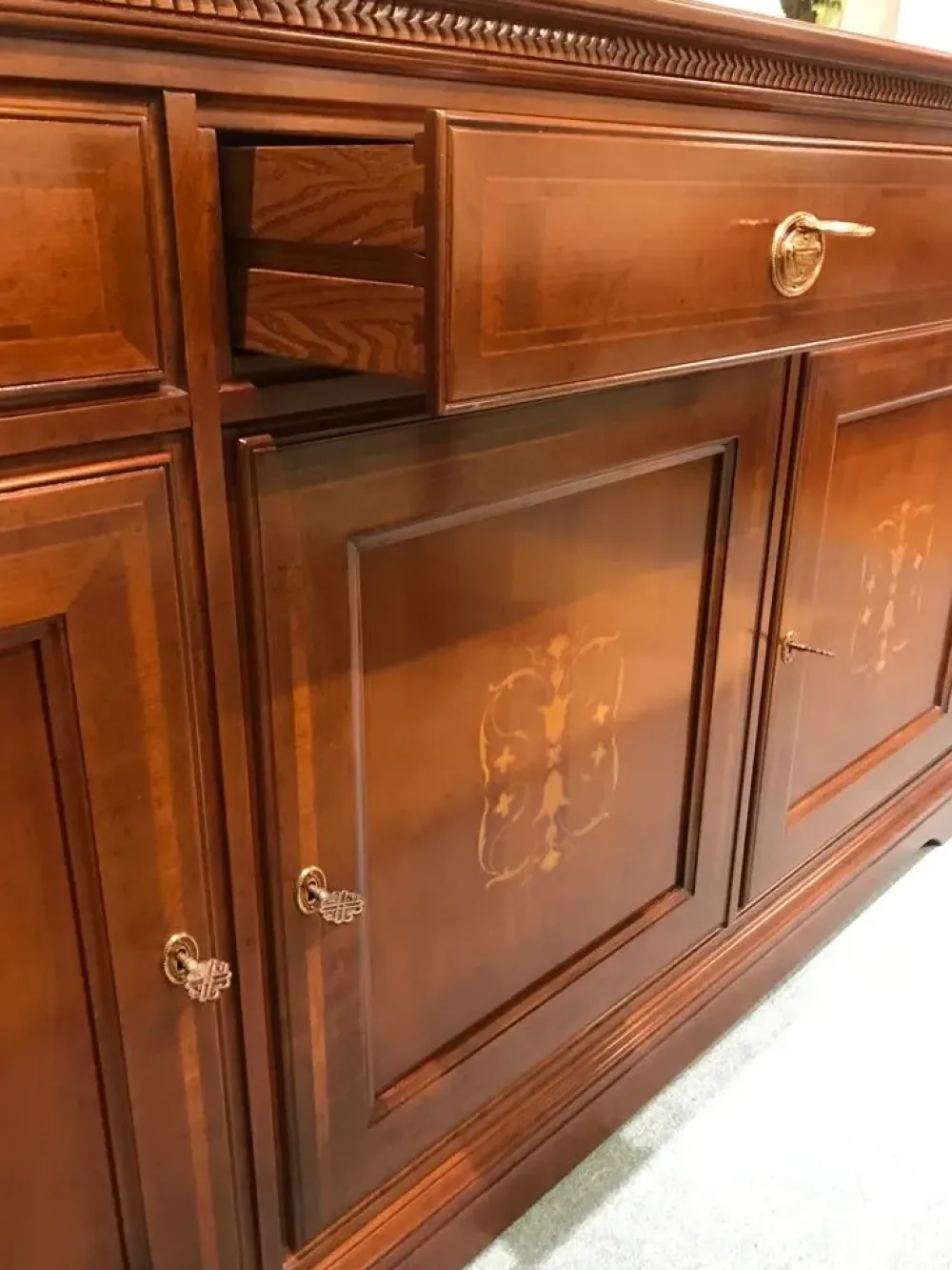 Online Madia I ciliegi di in offerta Madie