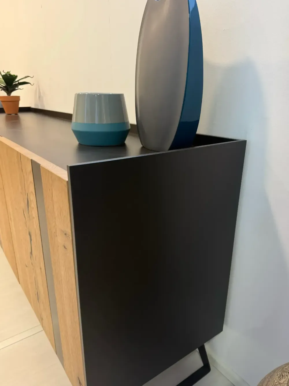 New Madia in stile design Elly di a prezzo Outlet Madie