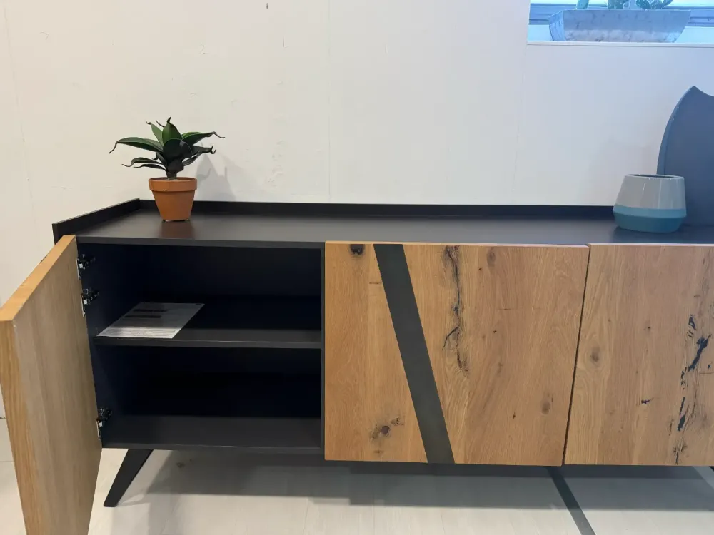 New Madia in stile design Elly di a prezzo Outlet Madie