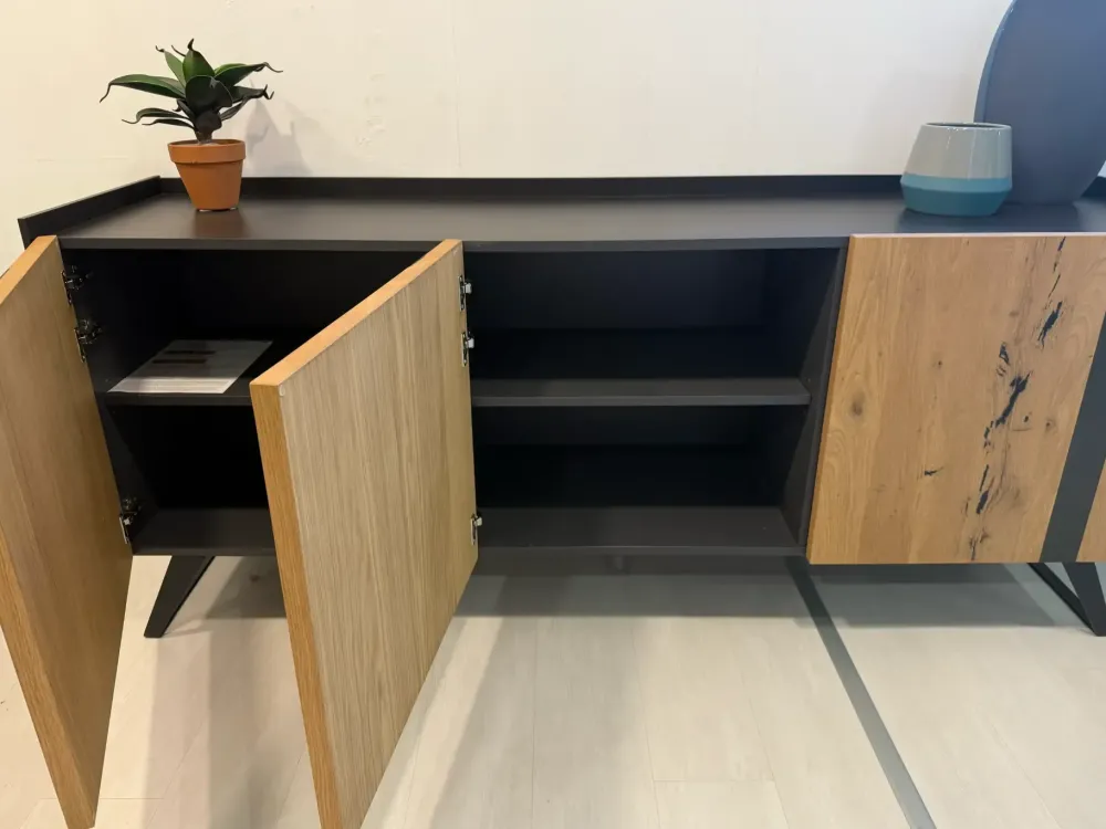 New Madia in stile design Elly di a prezzo Outlet Madie