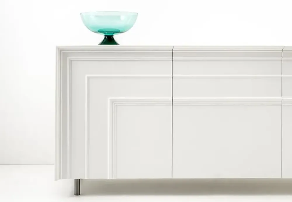 Minotti Italia Madia in stile design Gessolina con piedini di in offerta- Madie