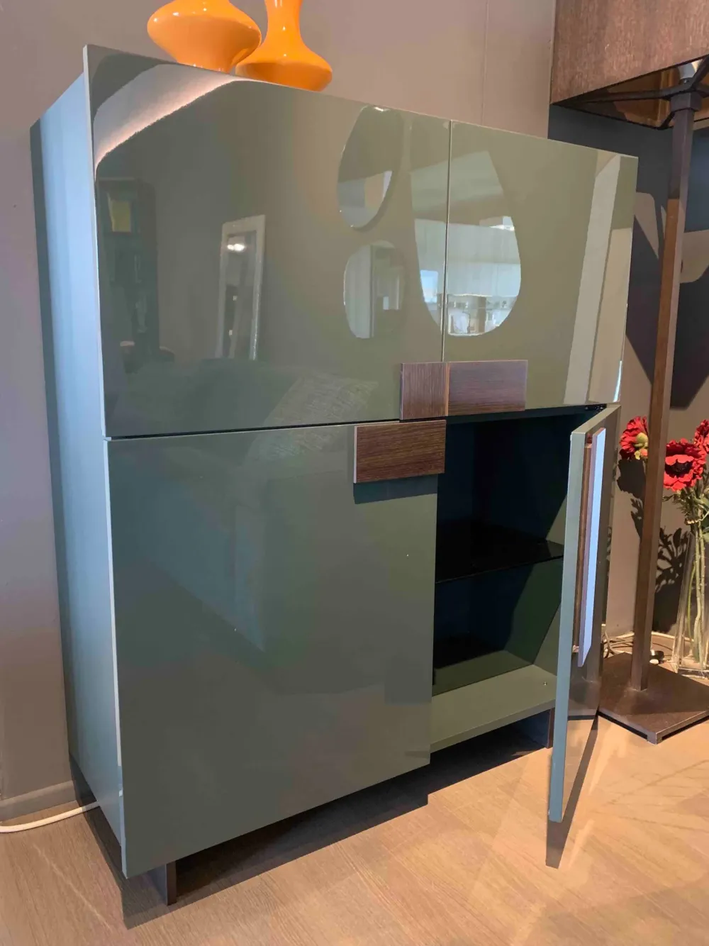 Madia in stile design Ginevra di a prezzo scontato Madie