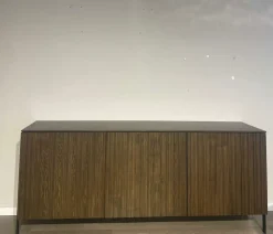 Madia in stile design Madia di scontata^Artigianale Clearance