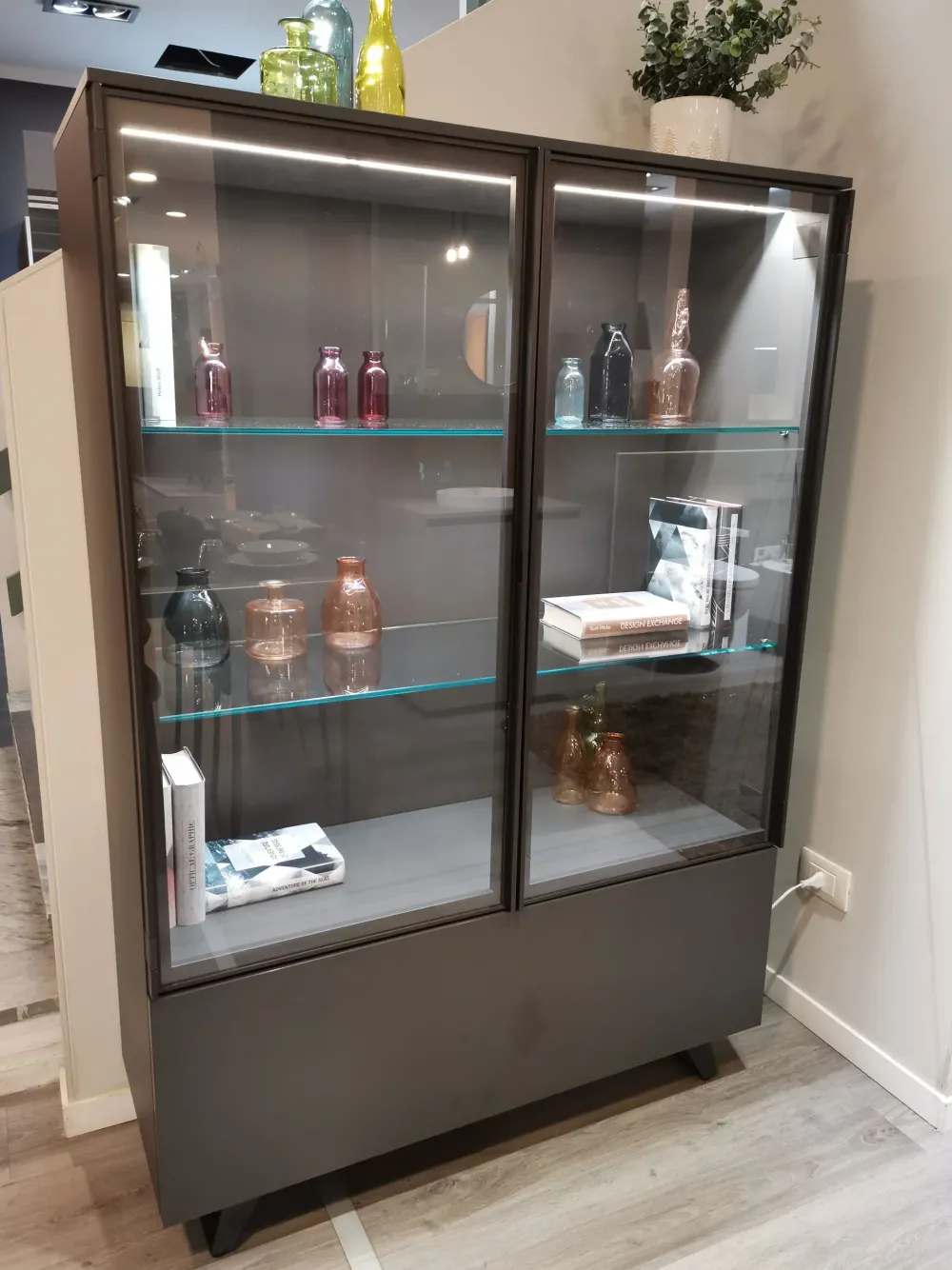 Madia in stile design Metropolis di a prezzo scontato^Tomasella Clearance