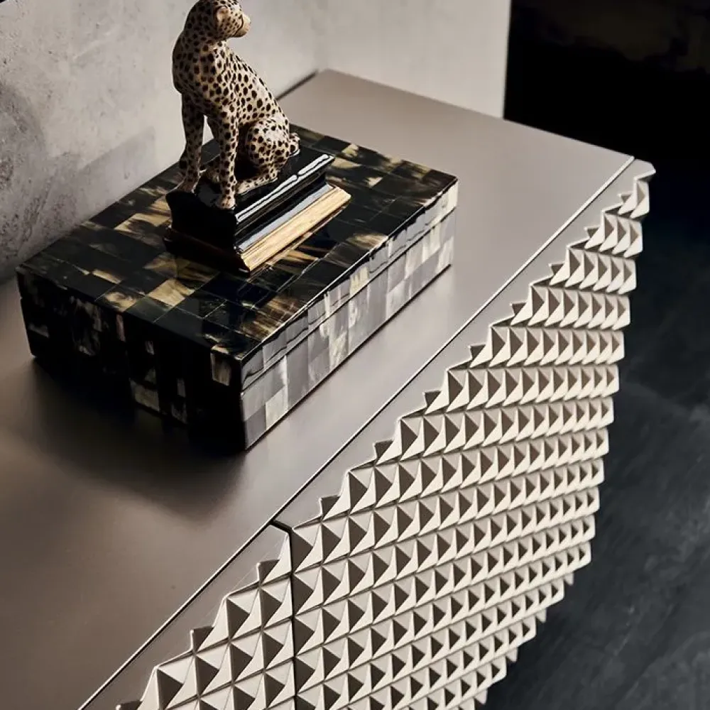 Cattelan Italia Madia in stile design Royalton di scontata- Madie