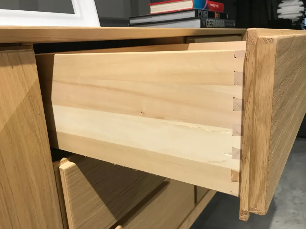 Alta Corte Madia in stile moderno in legno Offerta Outlet- Madie