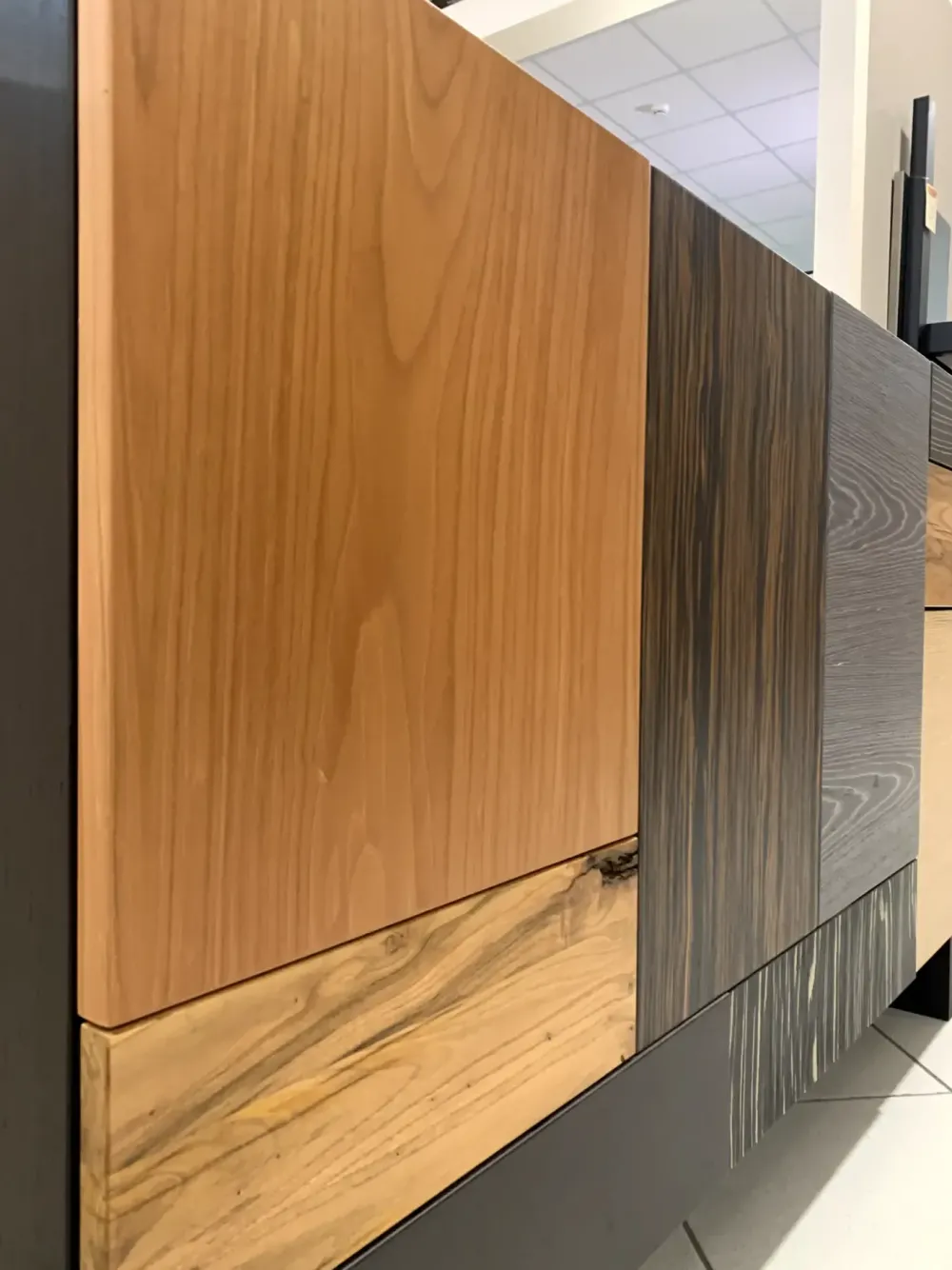 Artigianale Madia in stile moderno Arkom di a prezzo Outlet- Madie