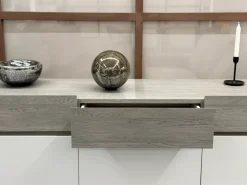 Target Point Madia in stile moderno Electa di in Offerta Outlet- Madie