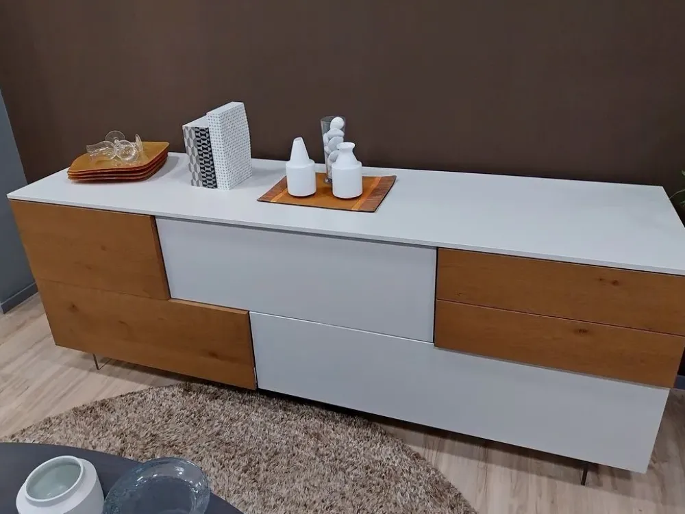 Online Madia Incontro di a prezzi convenienti Madie