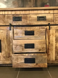 Madia Madiam credenza newport jupiter maxi ante scorrevole e cassetti  in stile moderno di in Offerta Outlet^Outlet Etnico New