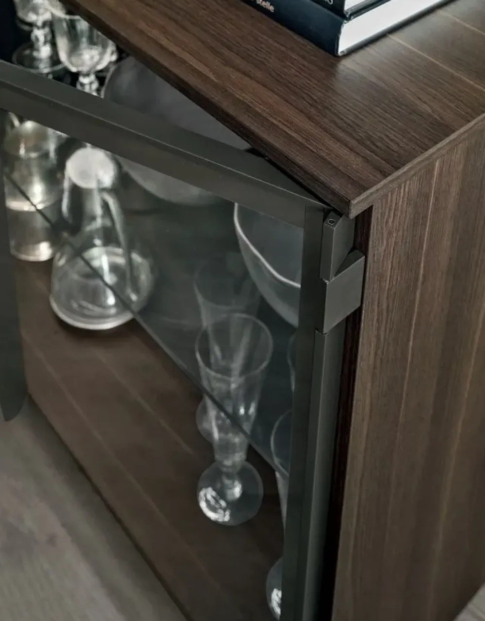 Tomasella Madia Metropolis b01 di a prezzi convenienti- Madie