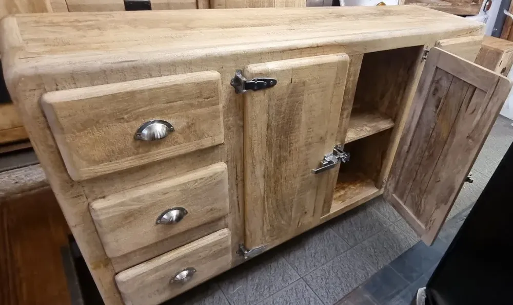 Madia Mobile vintage vecchia ghiacciaia in legno di a prezzi convenienti^Outlet Etnico New