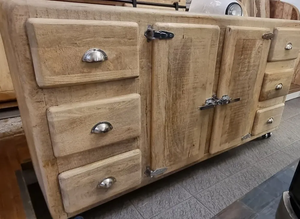 Madia Mobile vintage vecchia ghiacciaia in legno di a prezzi convenienti^Outlet Etnico New