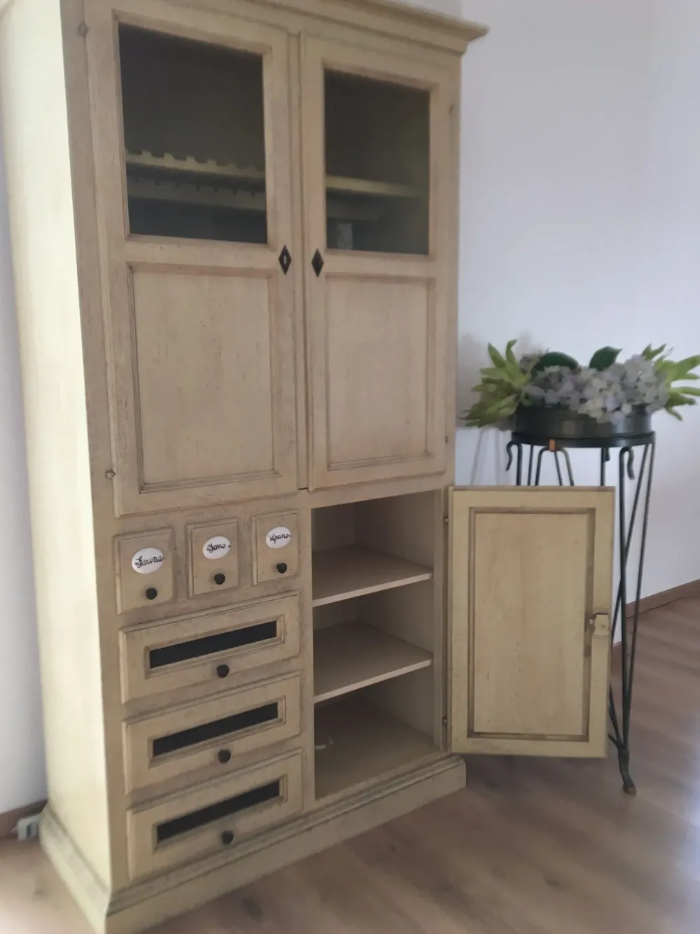 Online Madia modello Credenza di a PREZZI OUTLET Madie
