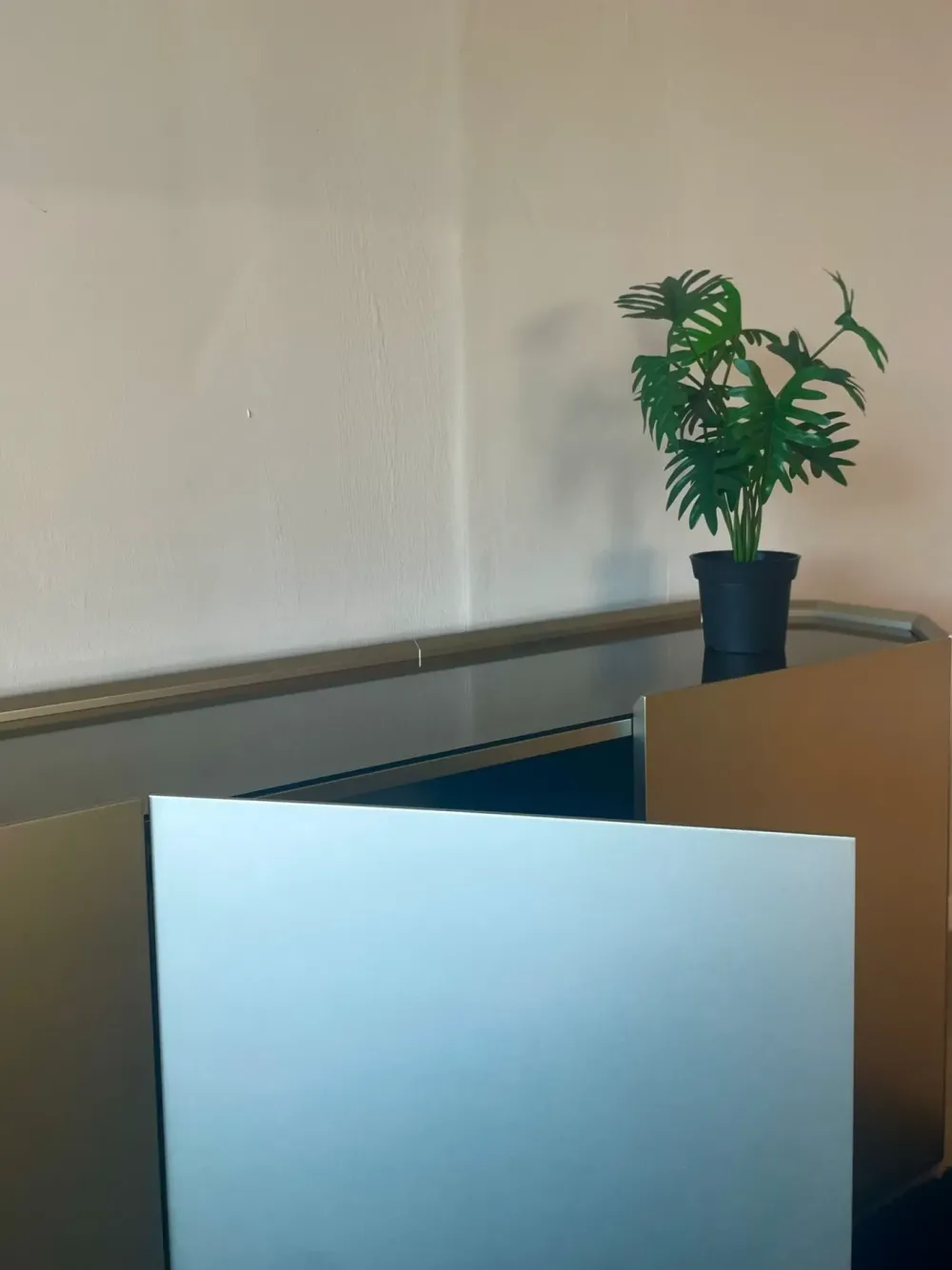 Hot Madia modello Madia chelsea di in Offerta Outlet Madie