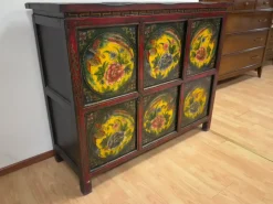 Castagnetti Madia Mondo etnico mobile con decori in stile design di in Offerta Outlet- Madie