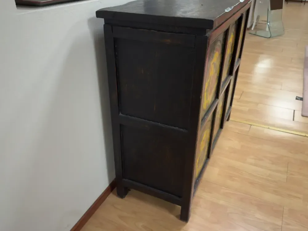 Castagnetti Madia Mondo etnico mobile con decori in stile design di in Offerta Outlet- Madie