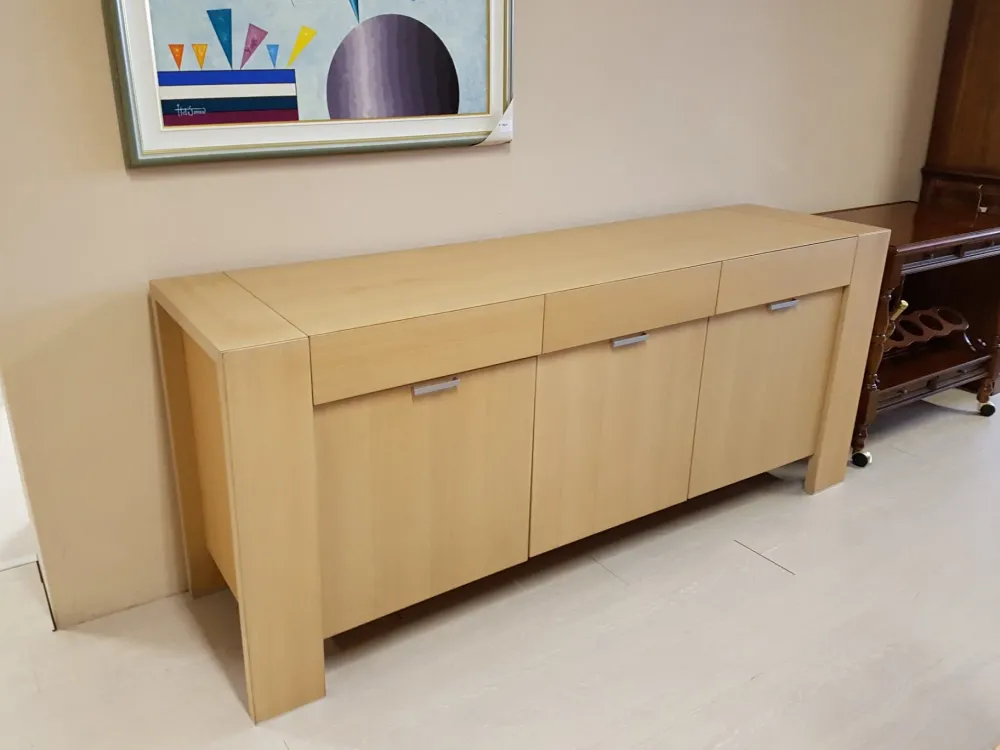 New Madia in legno a prezzo scontato Madie